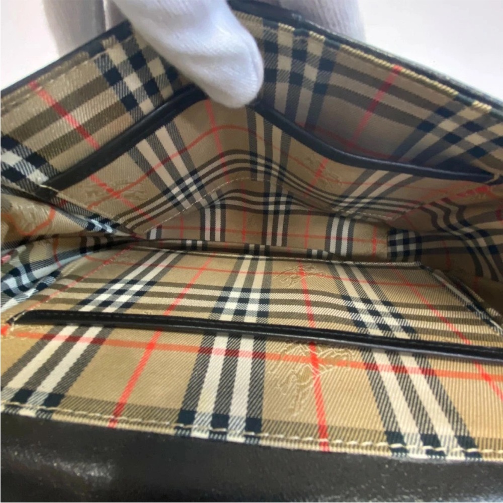 Burberry Black Leather Crossbody Bag Unisex - Picture 8 of 10